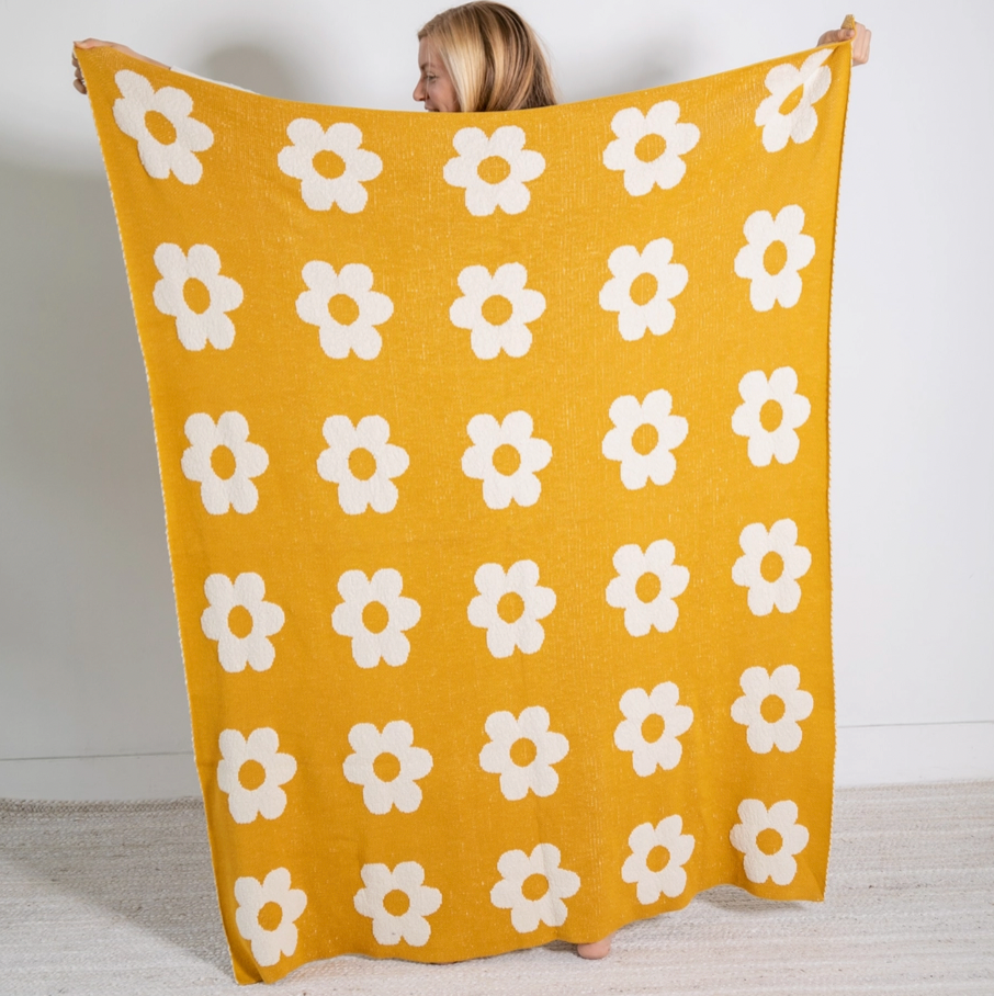 Thick &amp; Thin Flower Blanket