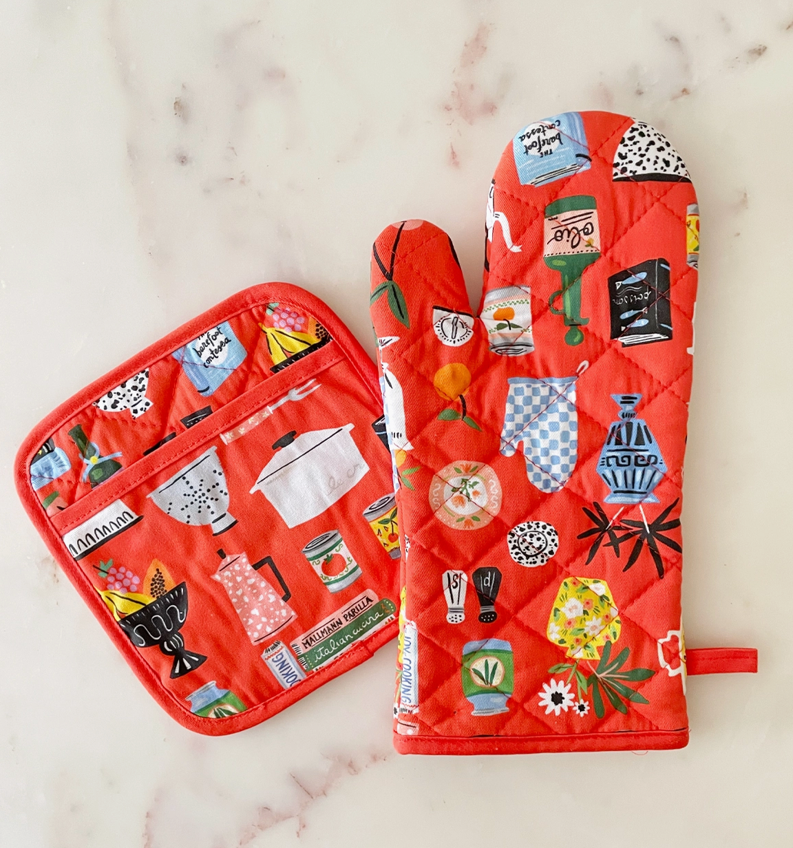 Kitchen Shelf Mitt &amp; Pot Holder Set